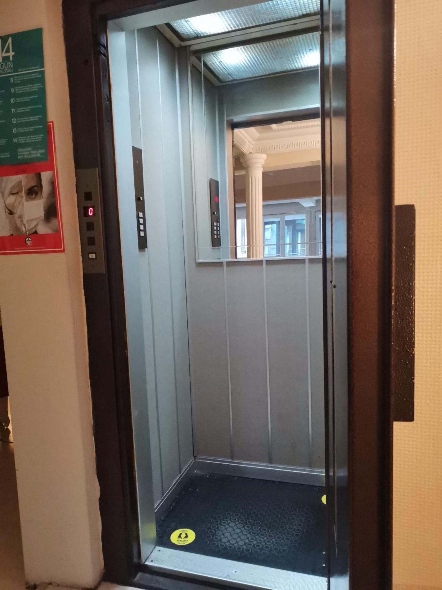 Taksim Sato Hotel Istanboel Buitenkant foto