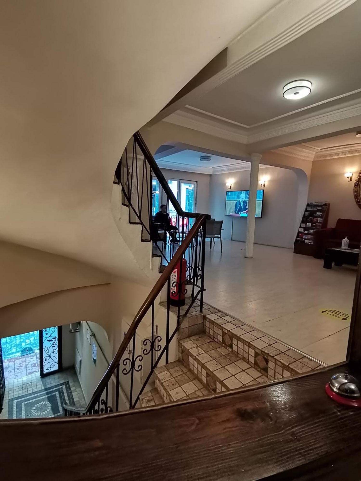 Taksim Sato Hotel Istanboel Buitenkant foto