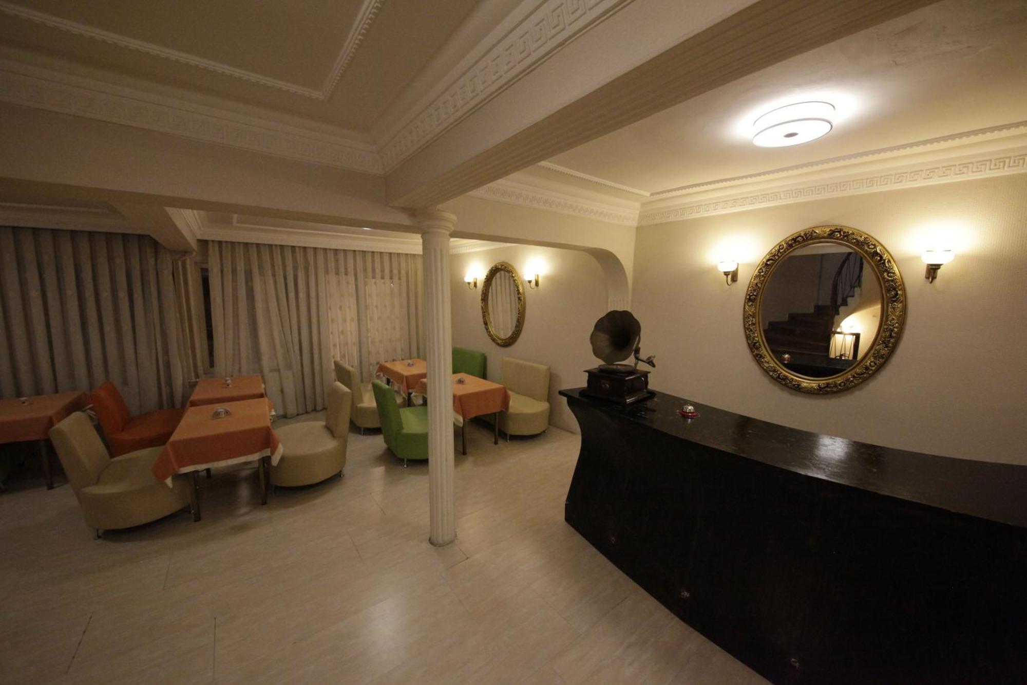 Taksim Sato Hotel Istanboel Buitenkant foto
